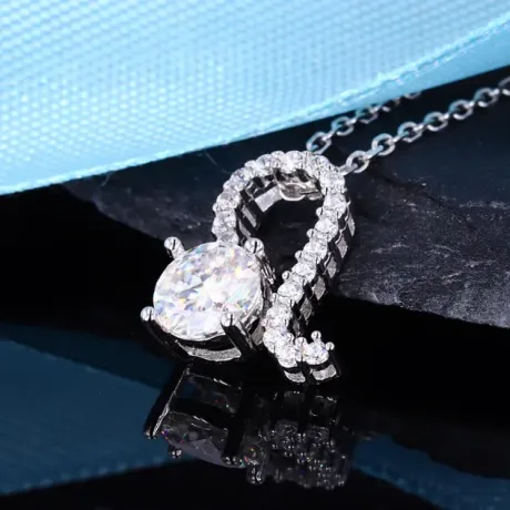 Leo Diamond Necklace 2